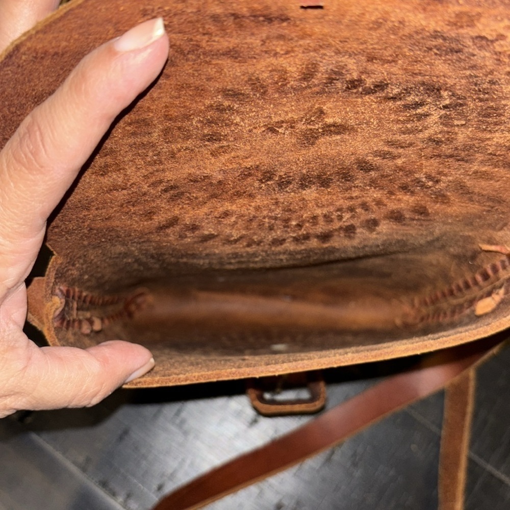 Artisan Brown Leather Tooled Pattern Boho Western Crossbody Adjustable Bag Purse - Picture 12 of 12